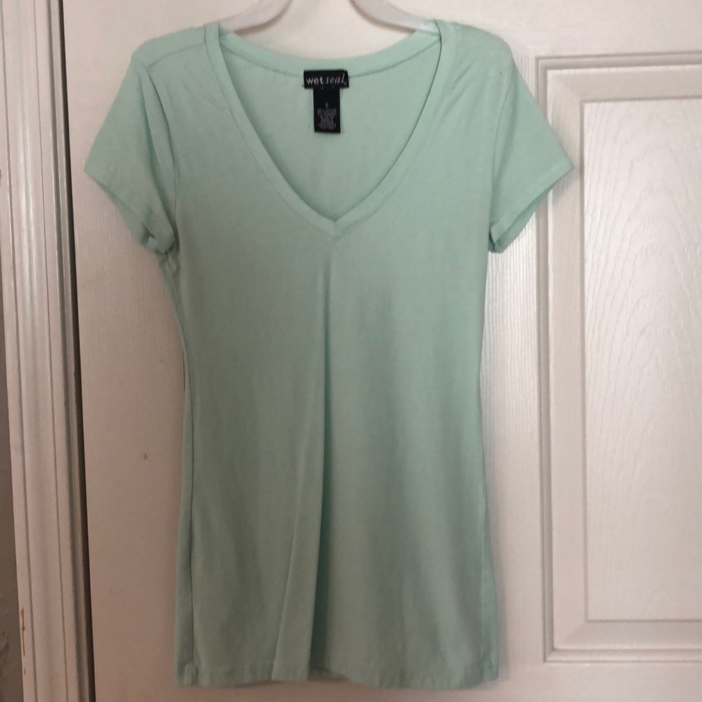NWT size S wet seal mint v-neck
